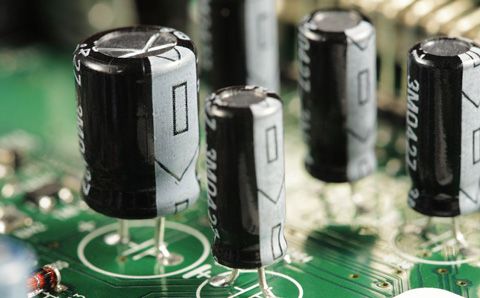 智能電容與普通電容器的區(qū)別到底是誰比較好？